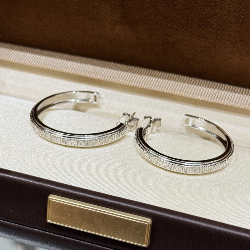 PIAGET
